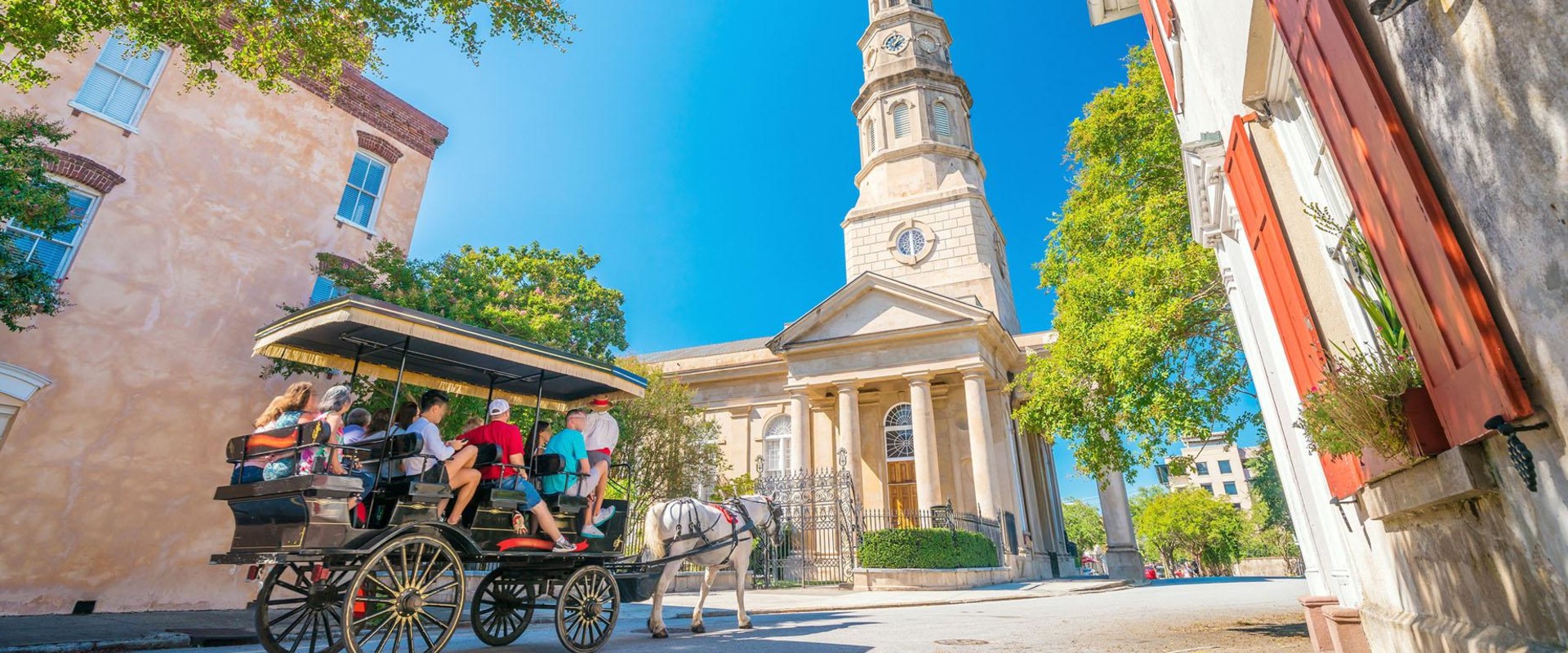 How long is charleston carriage tour?